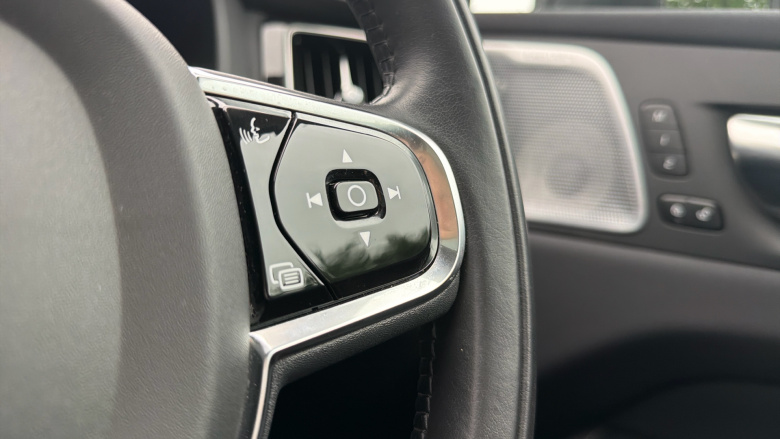 Volvo Xc60 2.0 T8 455 RC PHEV Inscription Pro 5dr AWD Auto Estate